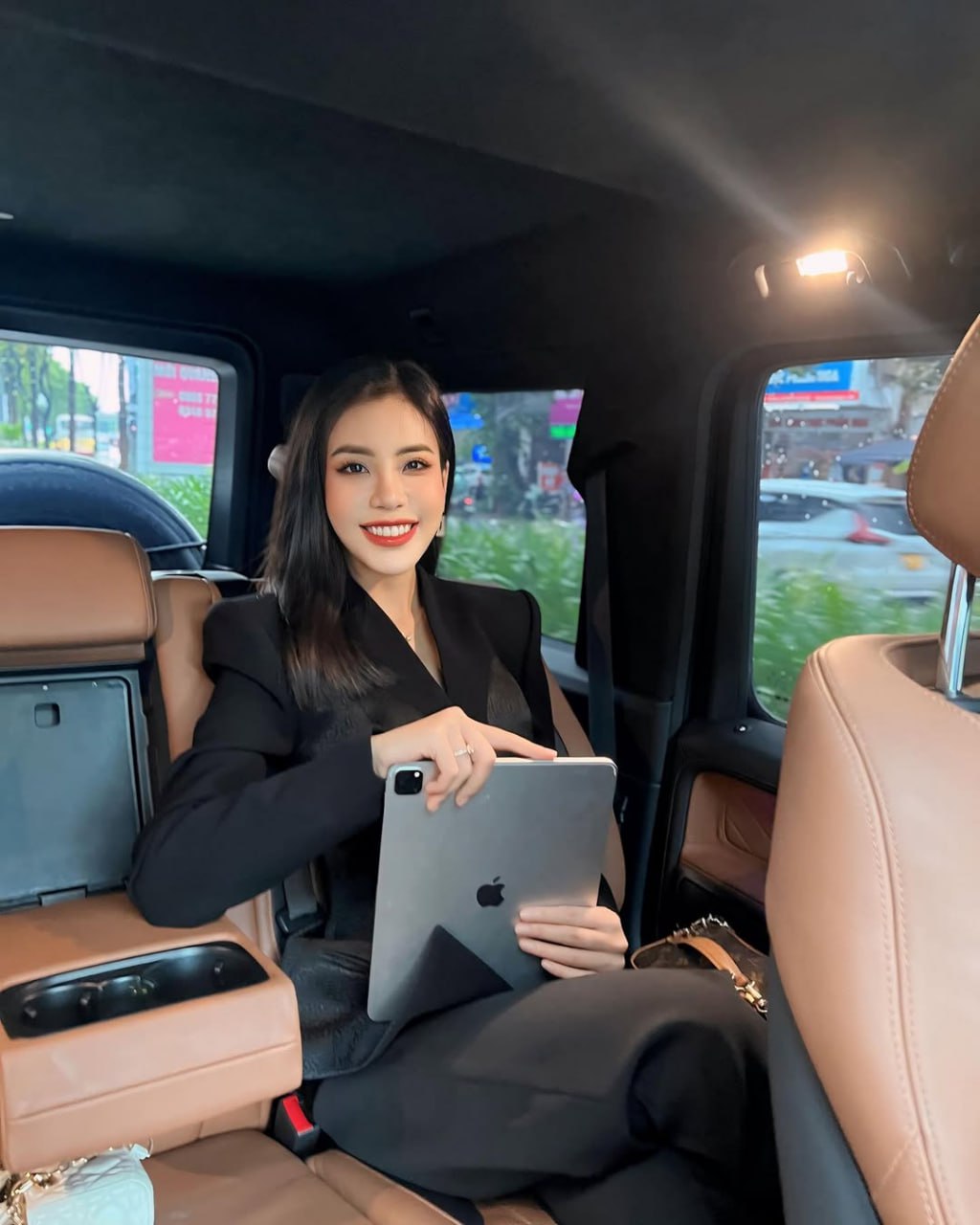 Khánh Vy - Tư duy làm chủ cuộc chơi - thay đổi vận mệnh Khánh Vy - Tư duy làm chủ cuộc chơi - thay đổi vận mệnh
